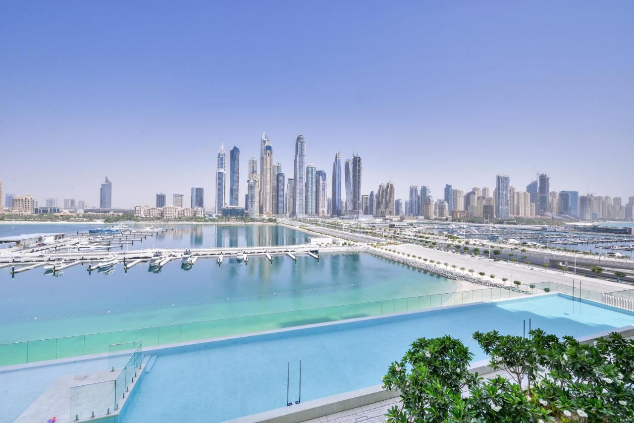 Ultra Luxury Emaar Beachfront - Private Beach And Pool Dubai Exterior photo
