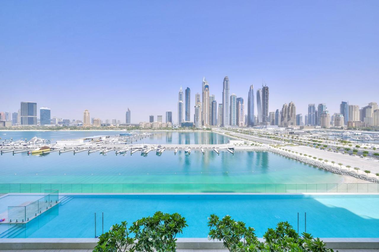 Ultra Luxury Emaar Beachfront - Private Beach And Pool Dubai Exterior photo