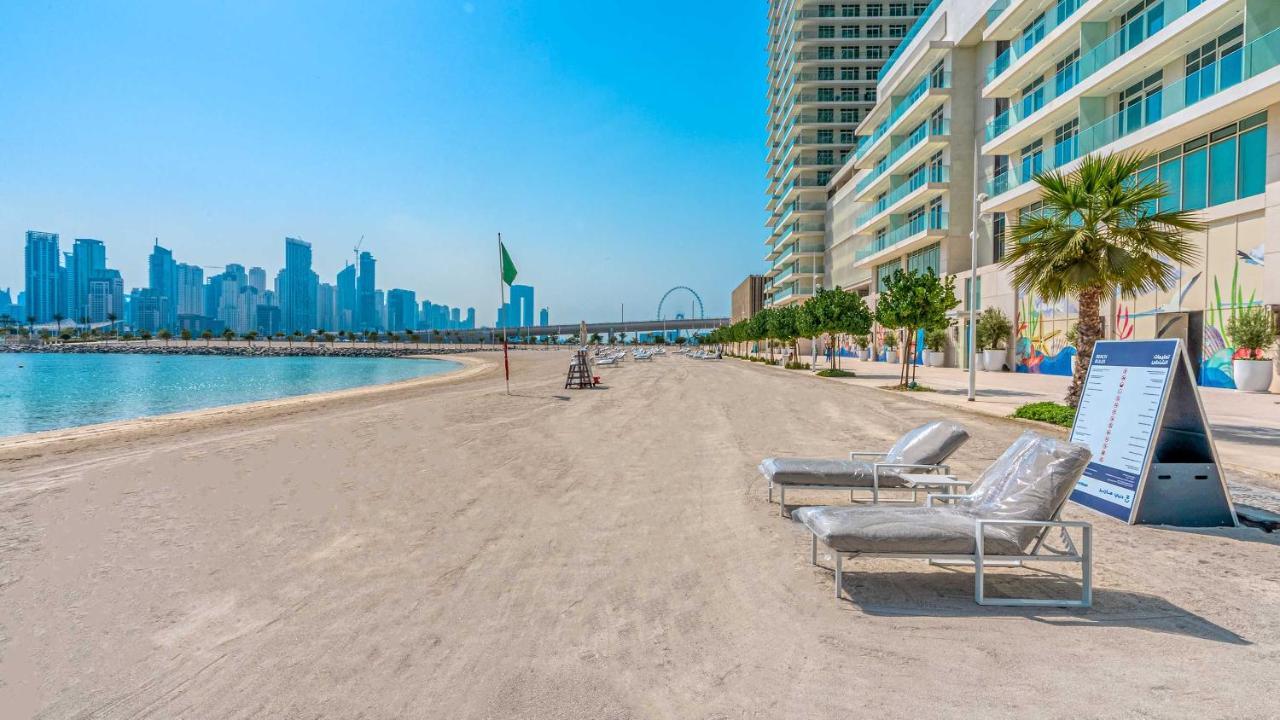 Ultra Luxury Emaar Beachfront - Private Beach And Pool Dubai Exterior photo