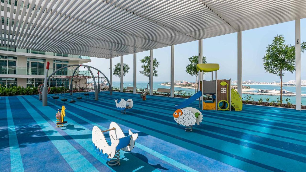 Ultra Luxury Emaar Beachfront - Private Beach And Pool Dubai Exterior photo
