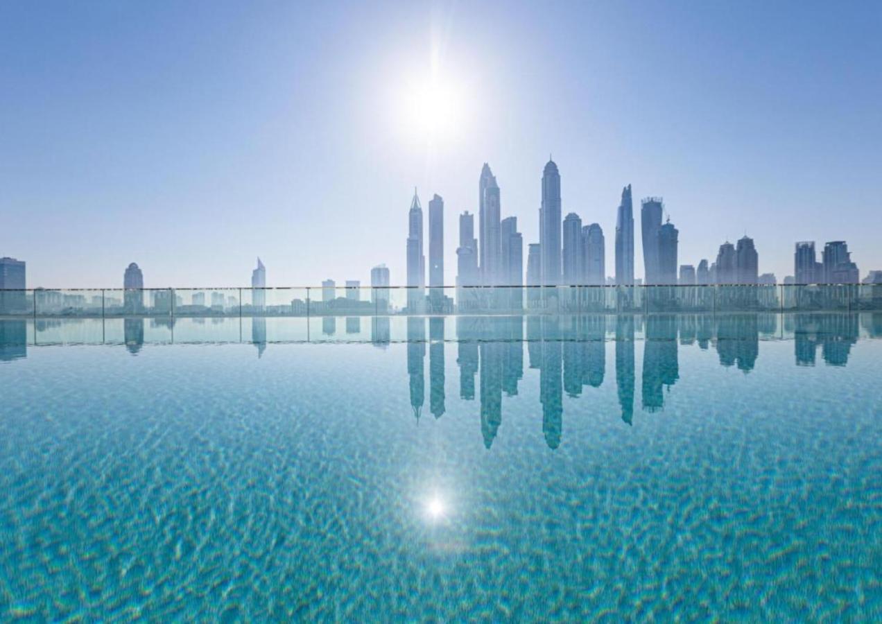 Ultra Luxury Emaar Beachfront - Private Beach And Pool Dubai Exterior photo