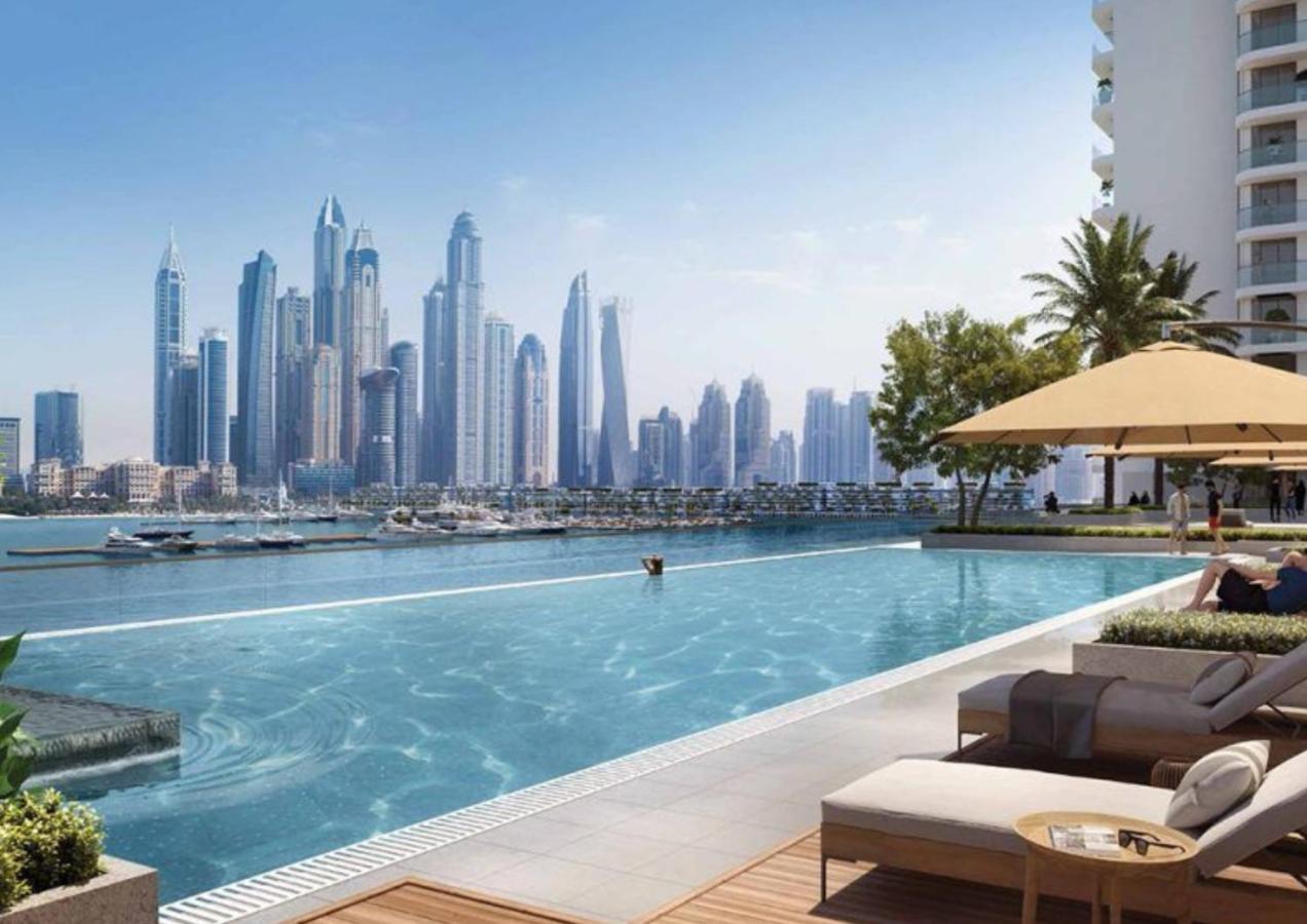 Ultra Luxury Emaar Beachfront - Private Beach And Pool Dubai Exterior photo