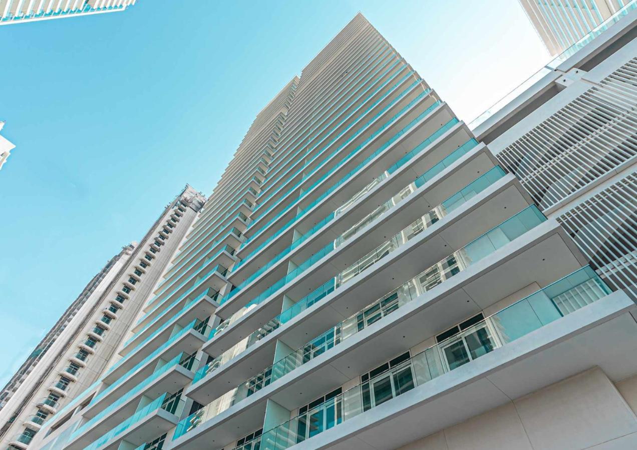 Ultra Luxury Emaar Beachfront - Private Beach And Pool Dubai Exterior photo