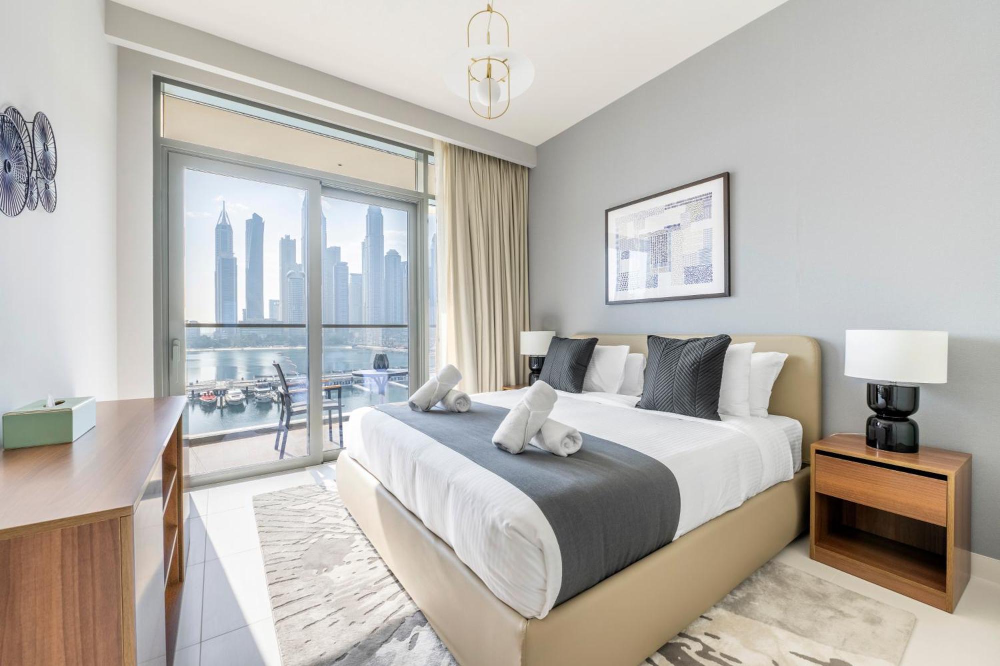 Ultra Luxury Emaar Beachfront - Private Beach And Pool Dubai Exterior photo