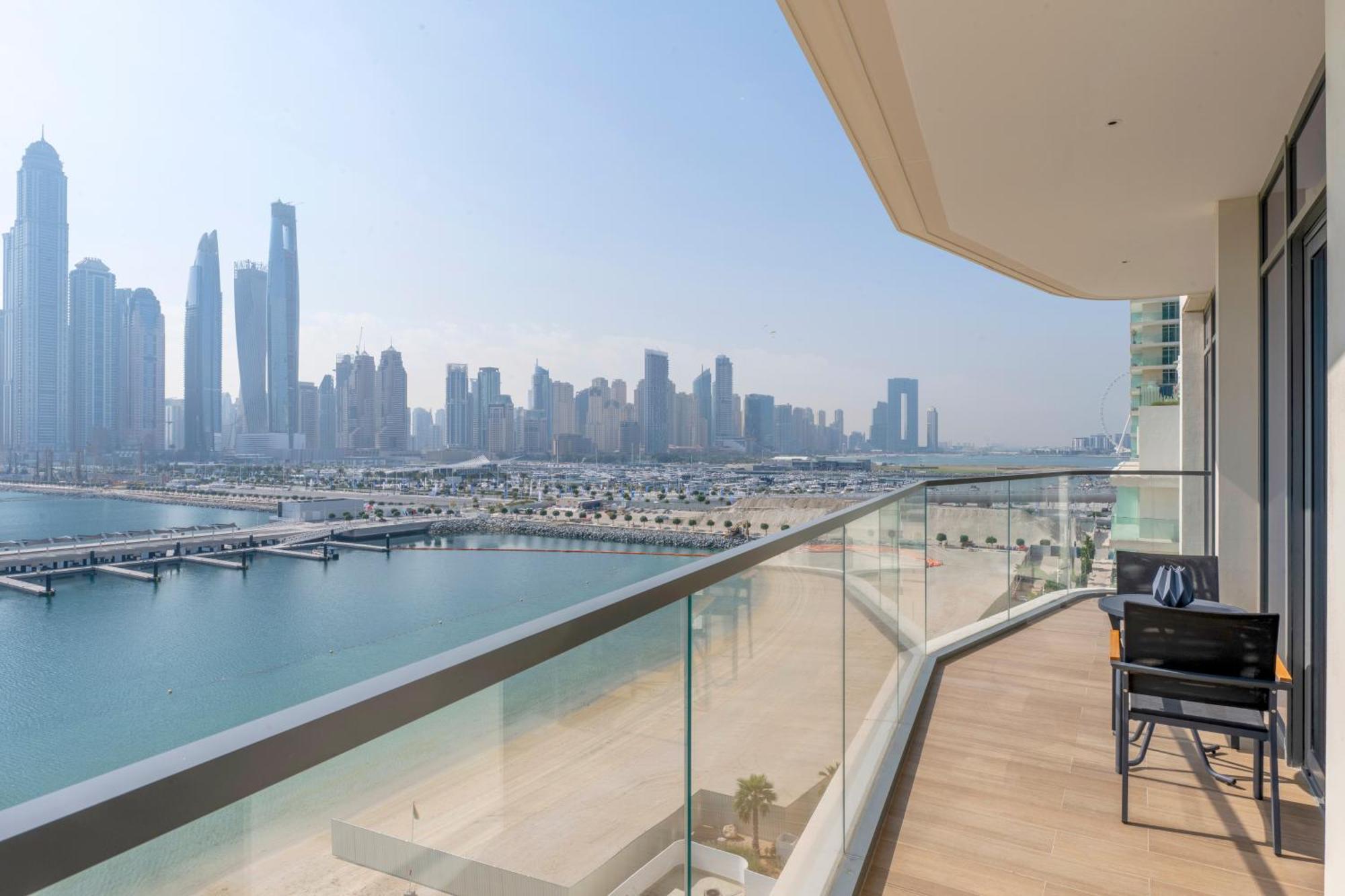 Ultra Luxury Emaar Beachfront - Private Beach And Pool Dubai Exterior photo